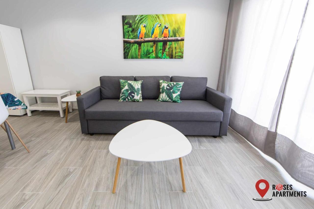 Roses Apartments Tropical Loft Vista Mar Lateral Εξωτερικό φωτογραφία